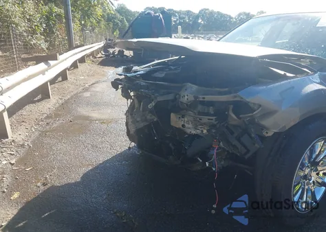 2011 Chrysler 300 Limited z USA, uszkodzony, nr VIN 2C3CA5CG2BH559844